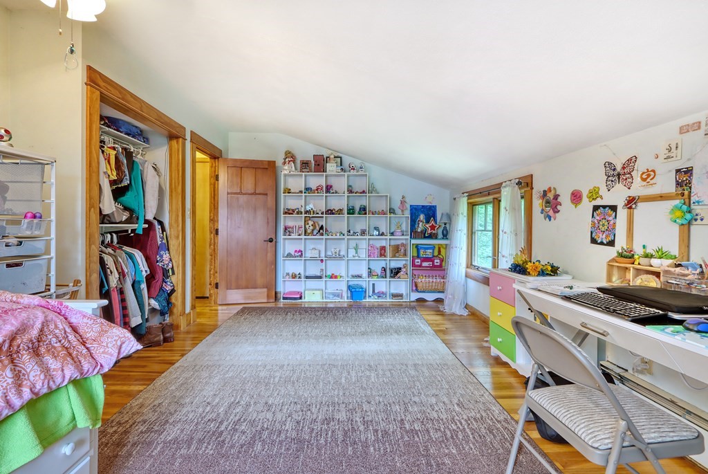 110 Croft Regis Road Westwood, MA 02090 - Photo 18 of 24 Gallery Image 18