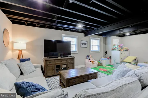 $525,000 | 2917 Mattahoon Road, Wilmington, DE 19808