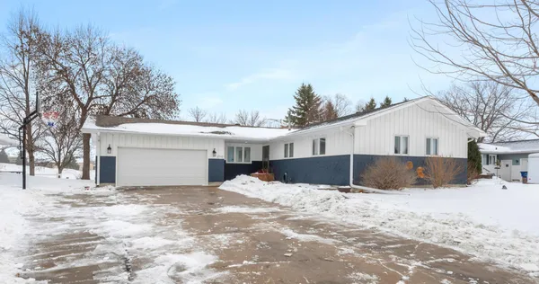 $384,900 | 2710 18th Street South, Moorhead, MN 56560
