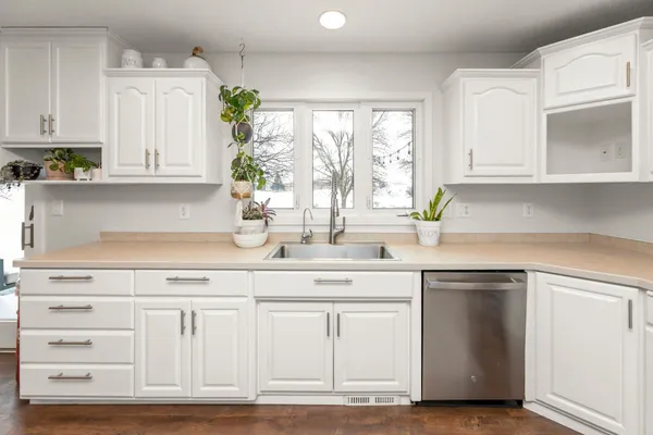 $384,900 | 2710 18th Street South, Moorhead, MN 56560