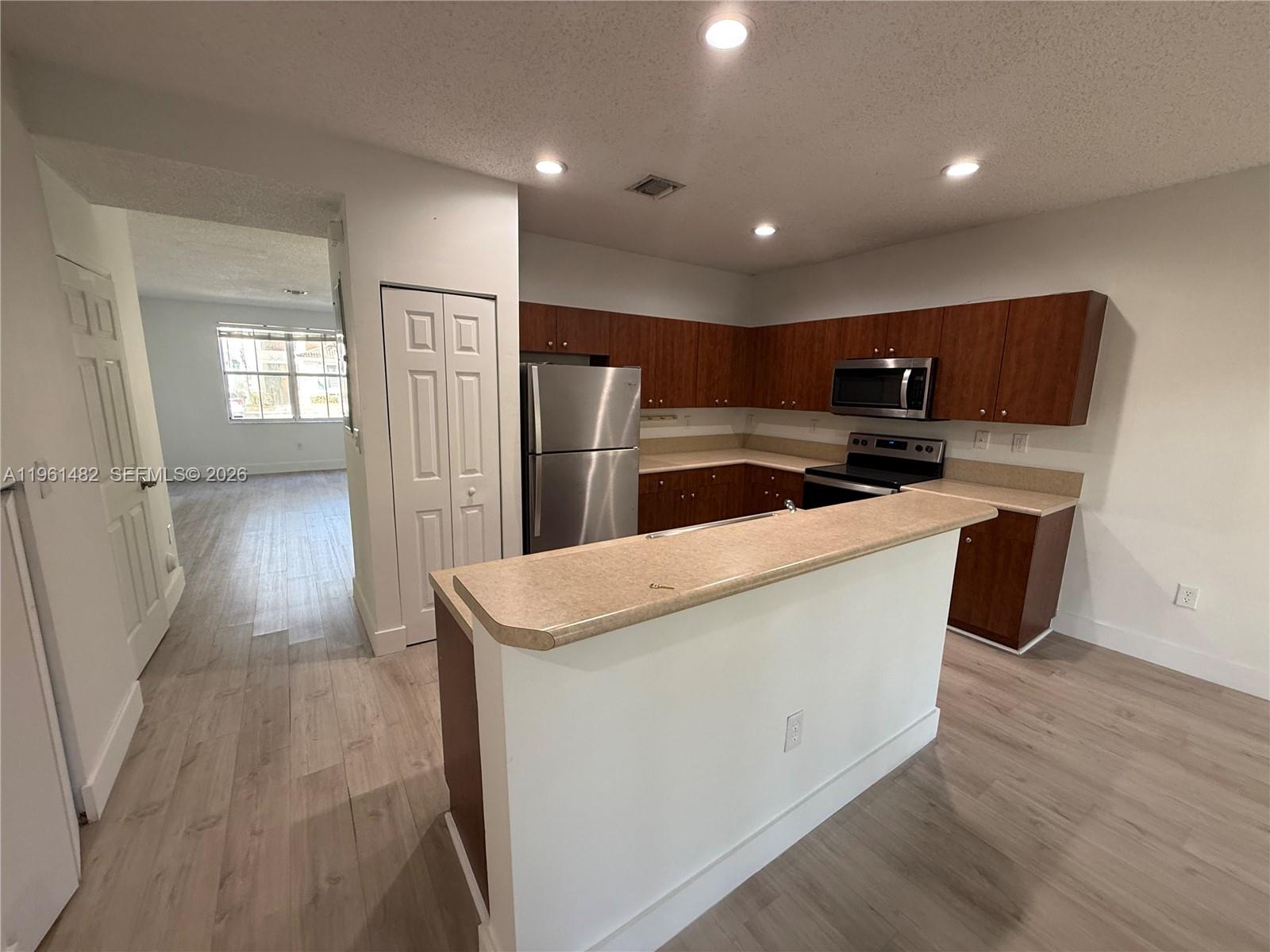 4282 Northeast 9th Street, Unit 4282 Homestead, FL 33033 - Photo 7 of 18