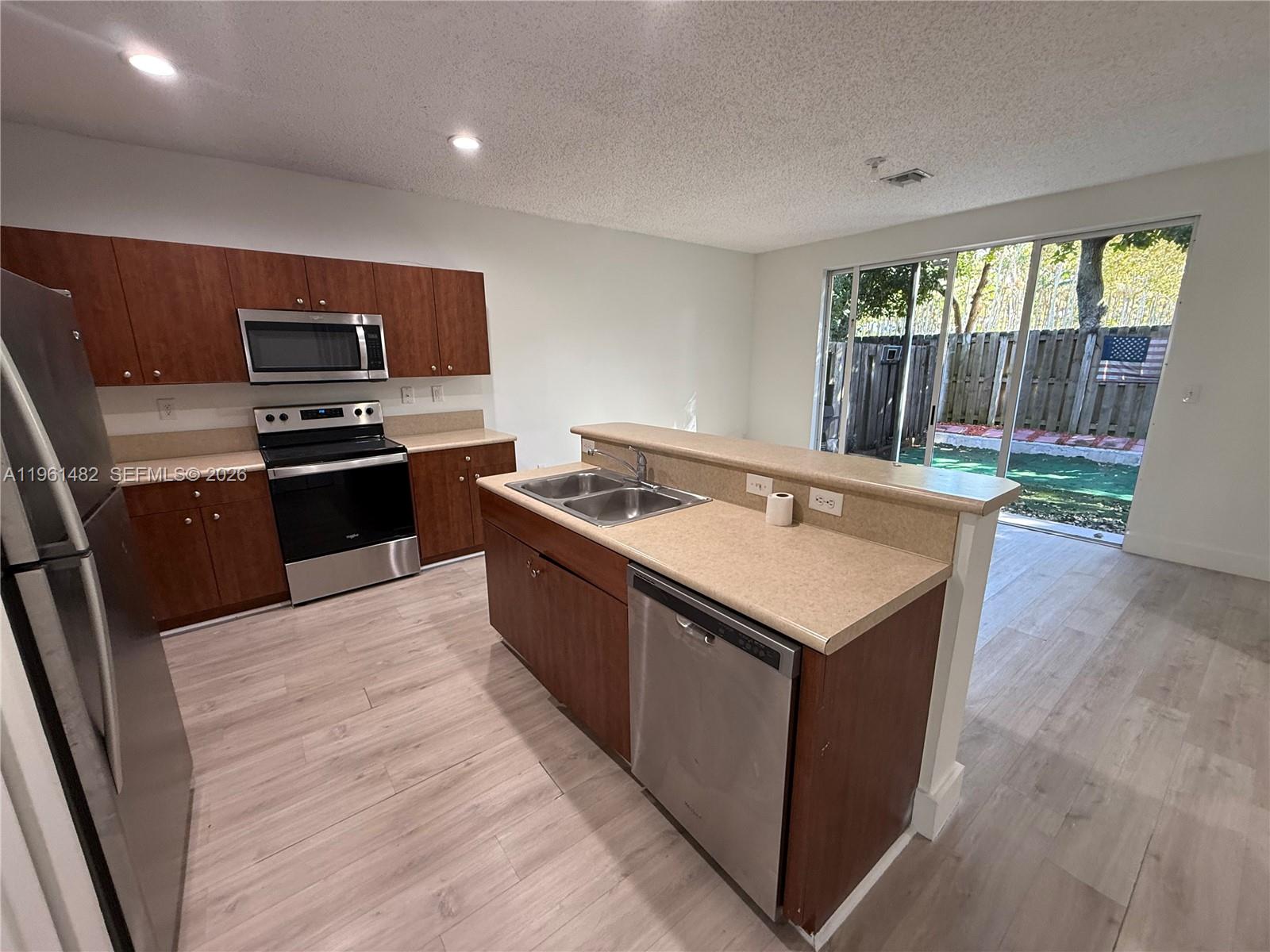 4282 Northeast 9th Street, Unit 4282 Homestead, FL 33033 - Photo 8 of 18