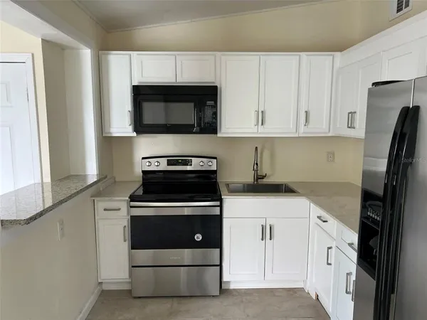 $1,900 | 682 Walkup Drive, Orlando, FL 32808