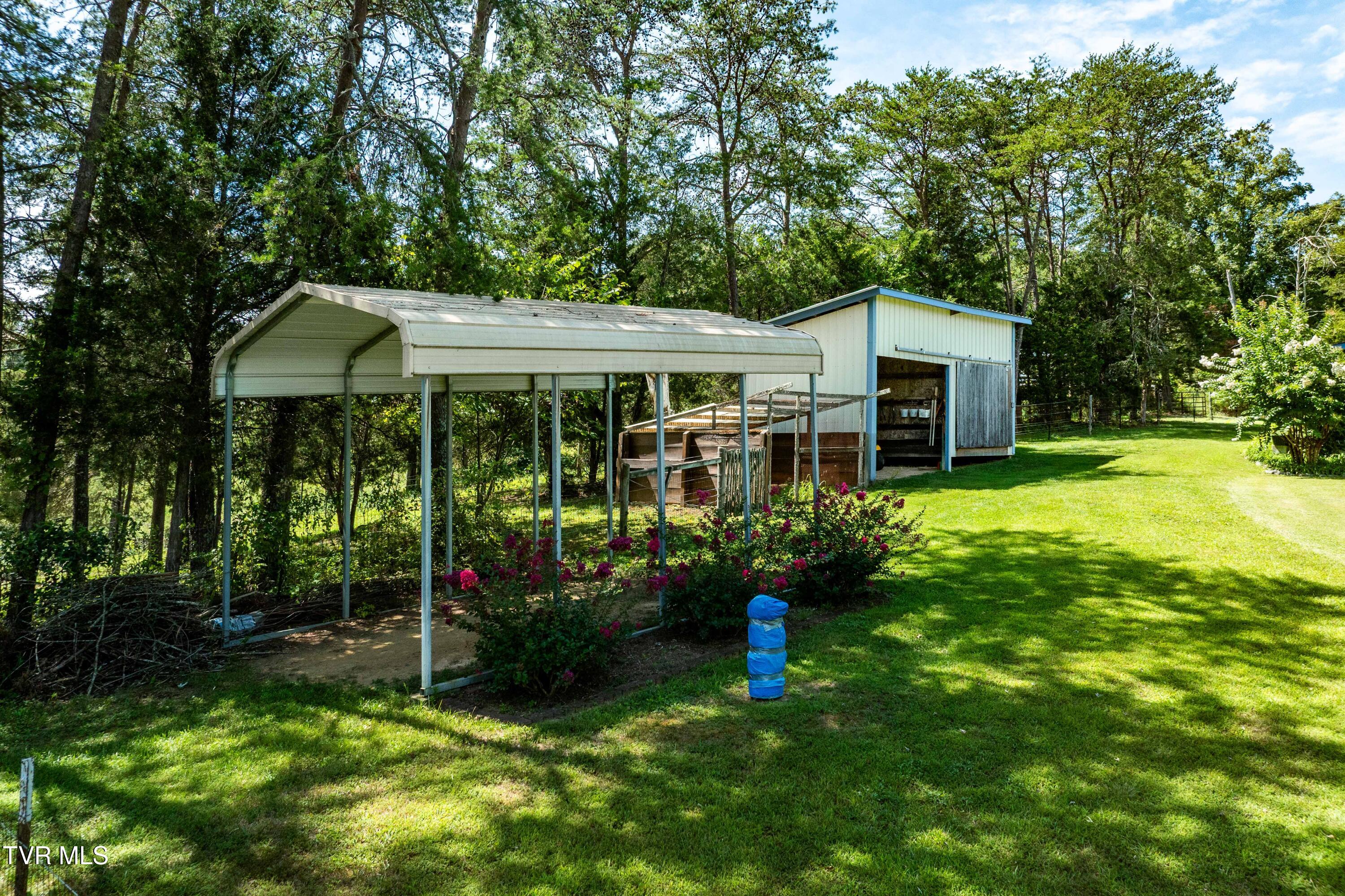 157 Chuck Road Rogersville, TN 37857 - Photo 13 of 81 157 Chuck Rd (26 of 123)