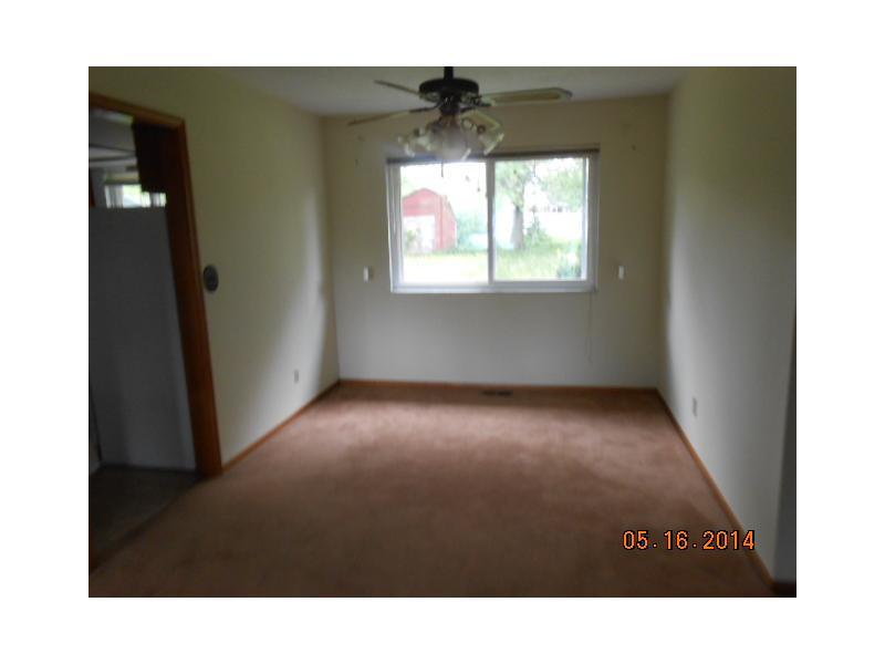 358 North Raceway Road Indianapolis, IN 46234 - Photo 3 of 10 Gallery Image 3