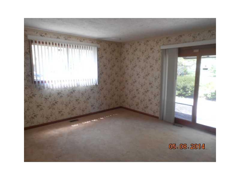 358 North Raceway Road Indianapolis, IN 46234 - Photo 4 of 10 Gallery Image 4