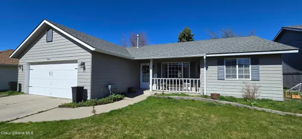 $465,000 | 906 East Glacier Peak Drive, Post Falls, ID 83854