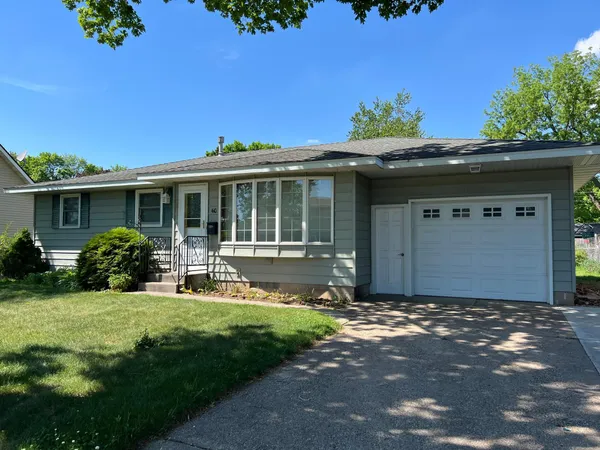 $345,000 | 410 14th Street West, Hastings, MN 55033