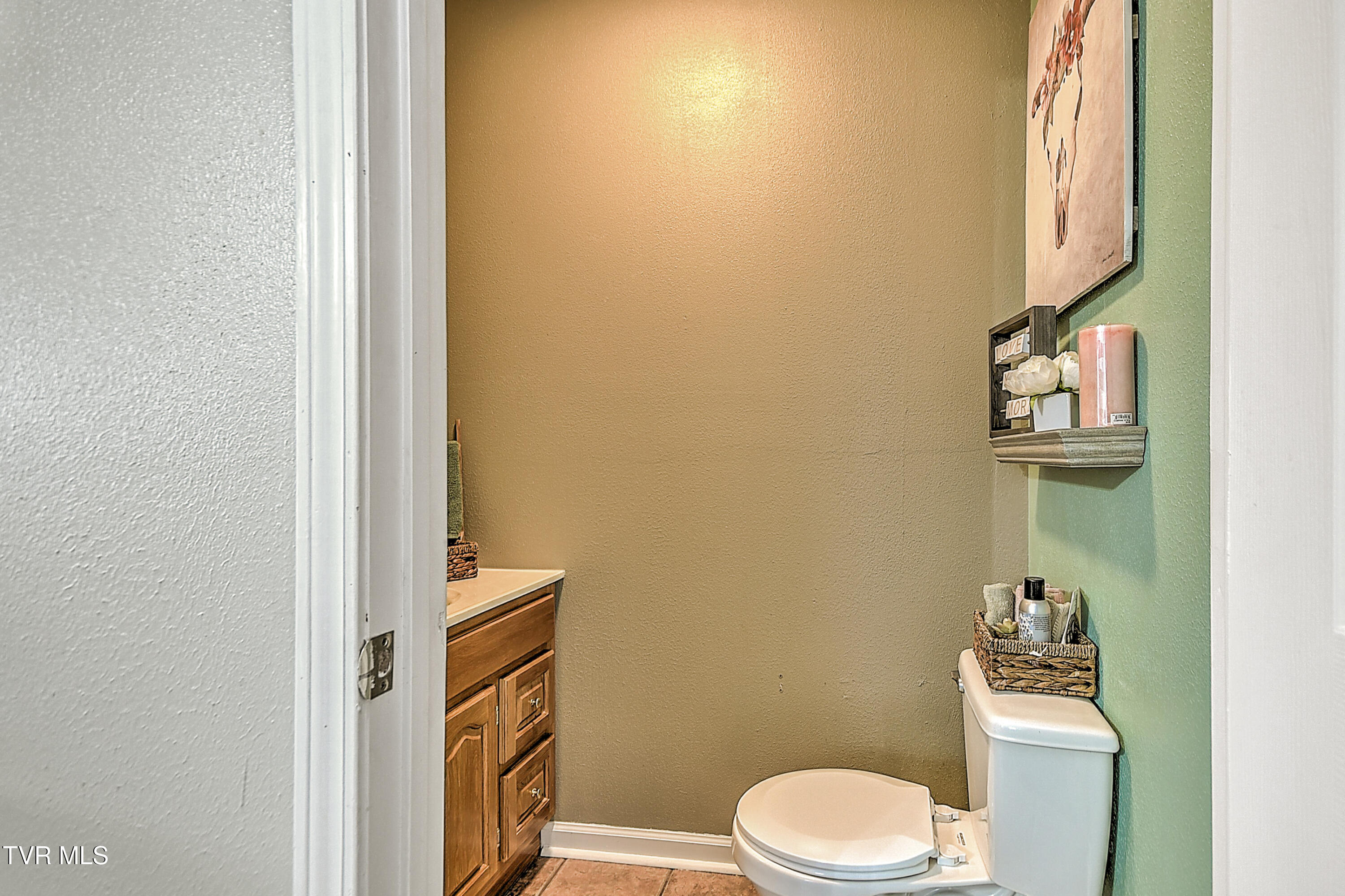 147 Fiddlers Branch Road Hampton, TN 37658 - Photo 20 of 67 147 Fiddlers Branch JF-21