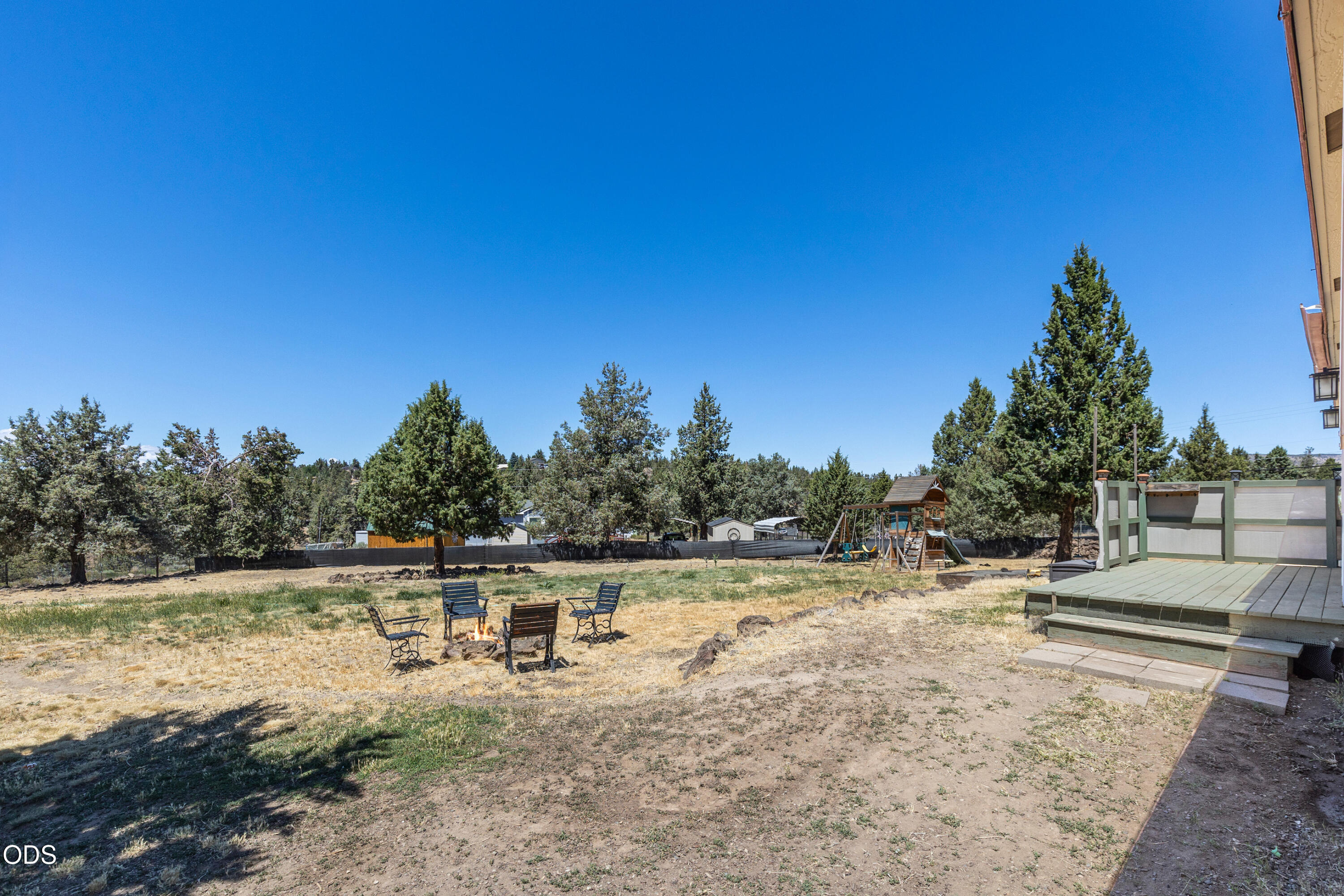 13770 Southwest Cinder Cone Loop Terrebonne, OR 97760 - Photo 33 of 41