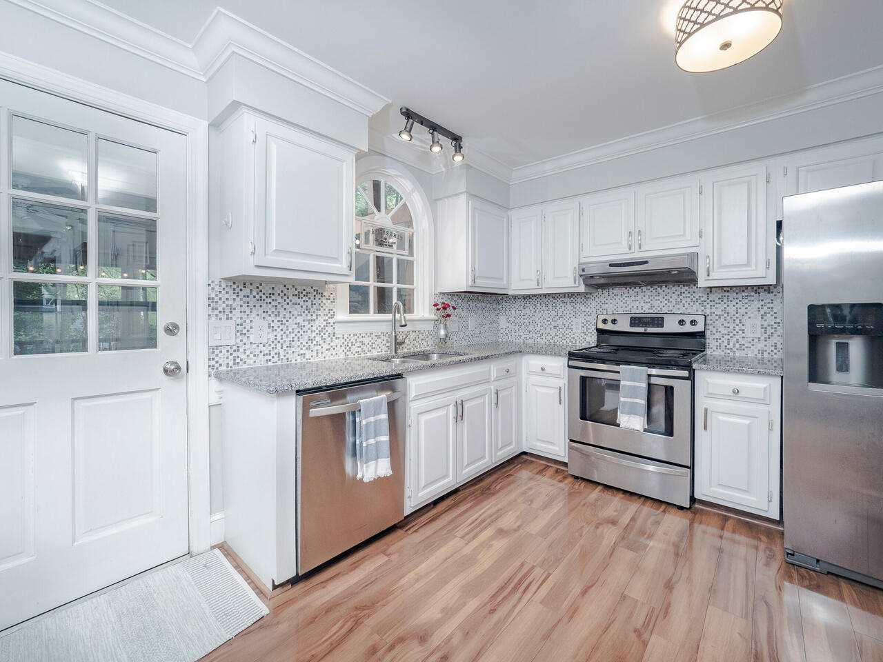 7108 Glendower Road Raleigh, NC 27613 - Photo 11 of 30 Photo 11