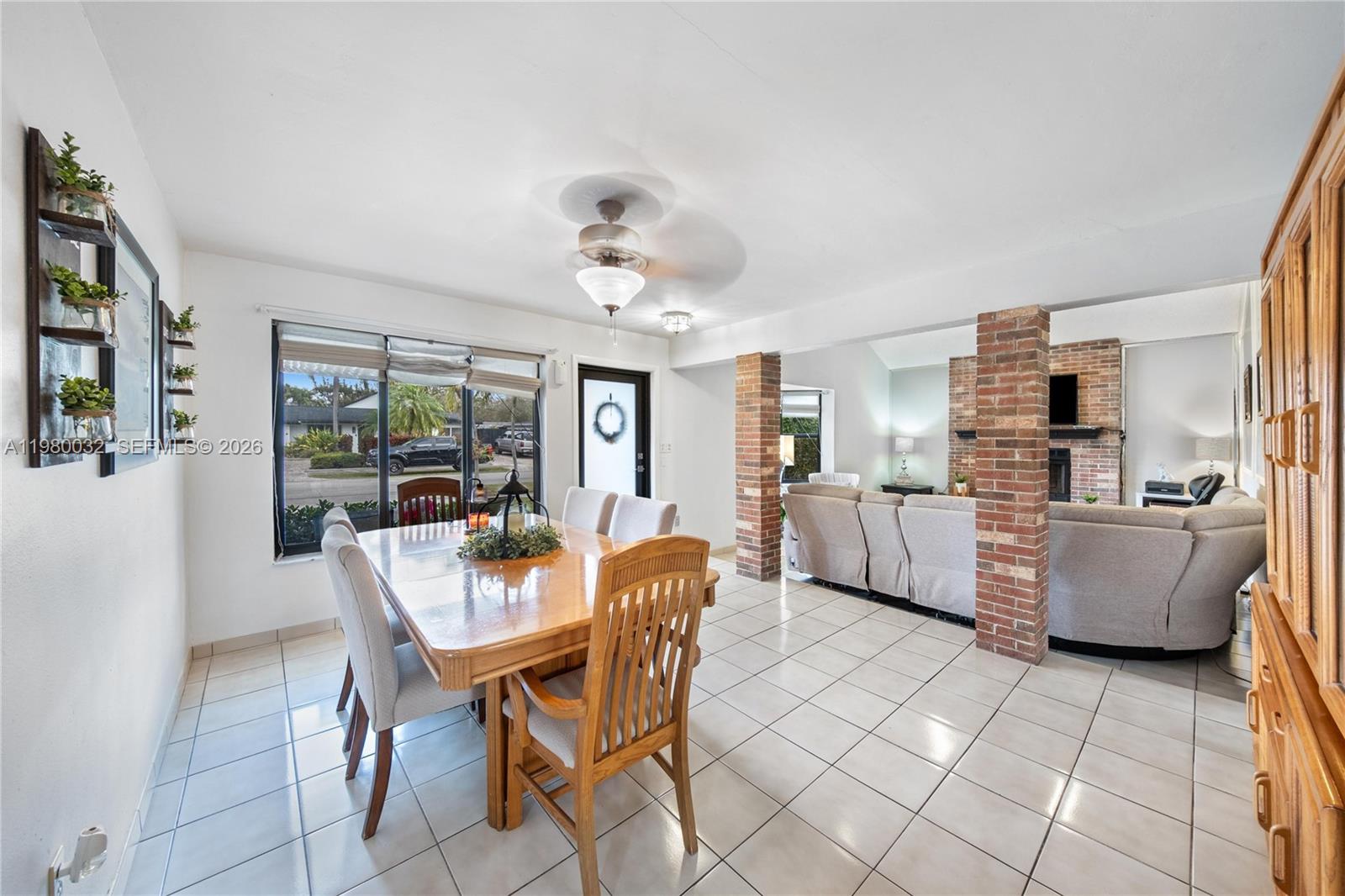 10020 Southwest 83rd Street Miami, FL 33173 - Photo 6 of 27