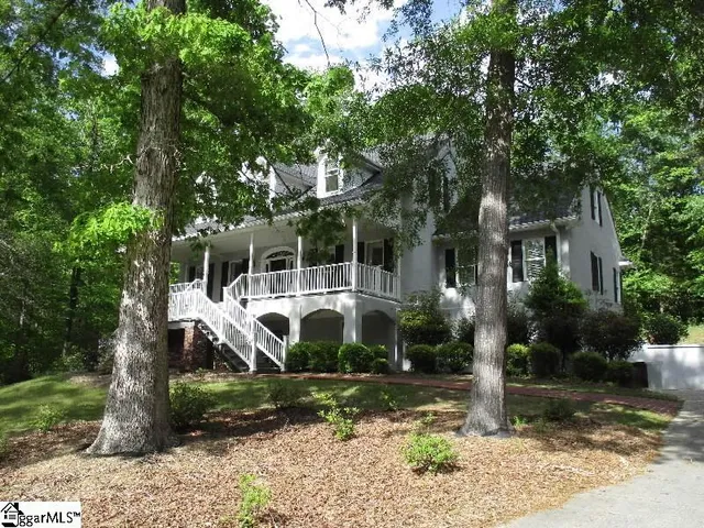 $629,000 | 1 Parkview Drive, Laurens, SC 29360