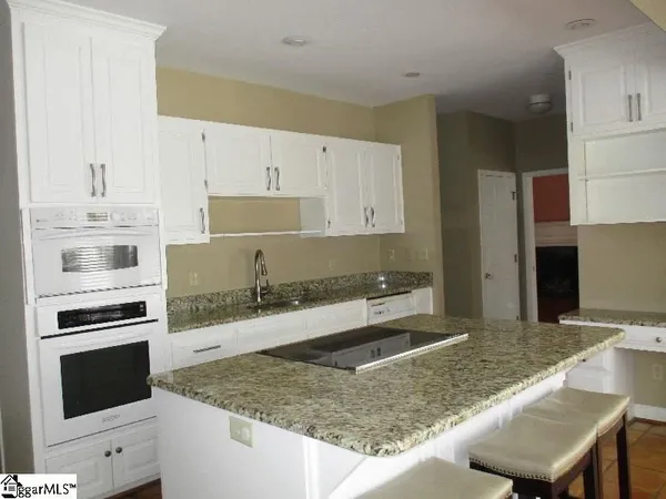 $629,000 | 1 Parkview Drive, Laurens, SC 29360