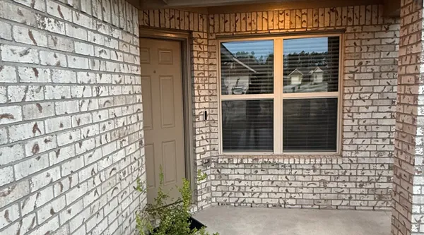 $2,000 | 18926 Panzini Drive, New Caney, TX 77357