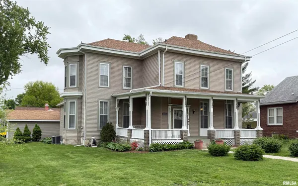 $224,900 | 1206 South Clay Avenue, Jacksonville, IL 62650