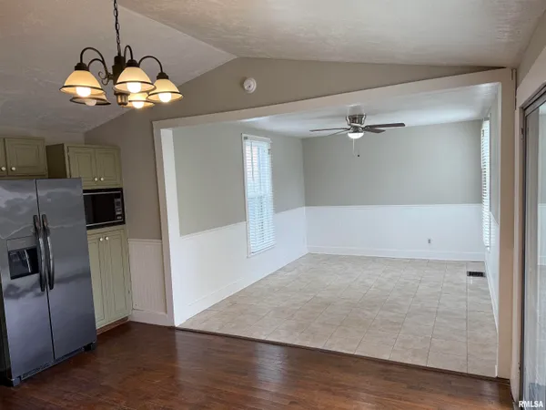$224,900 | 1206 South Clay Avenue, Jacksonville, IL 62650