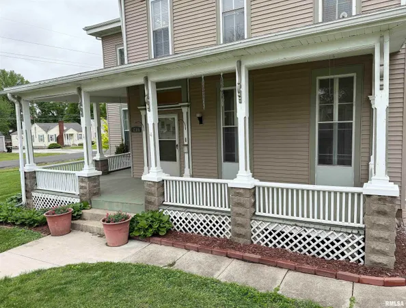 $224,900 | 1206 South Clay Avenue, Jacksonville, IL 62650