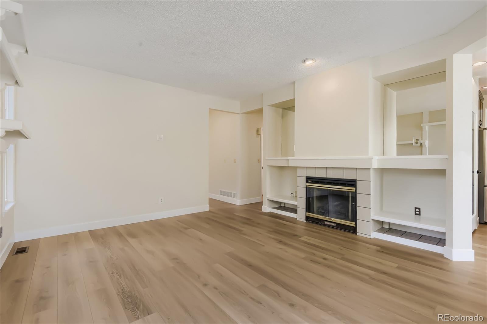 7005 Newhall Drive Highlands Ranch, CO 80130 - Photo 16 of 41