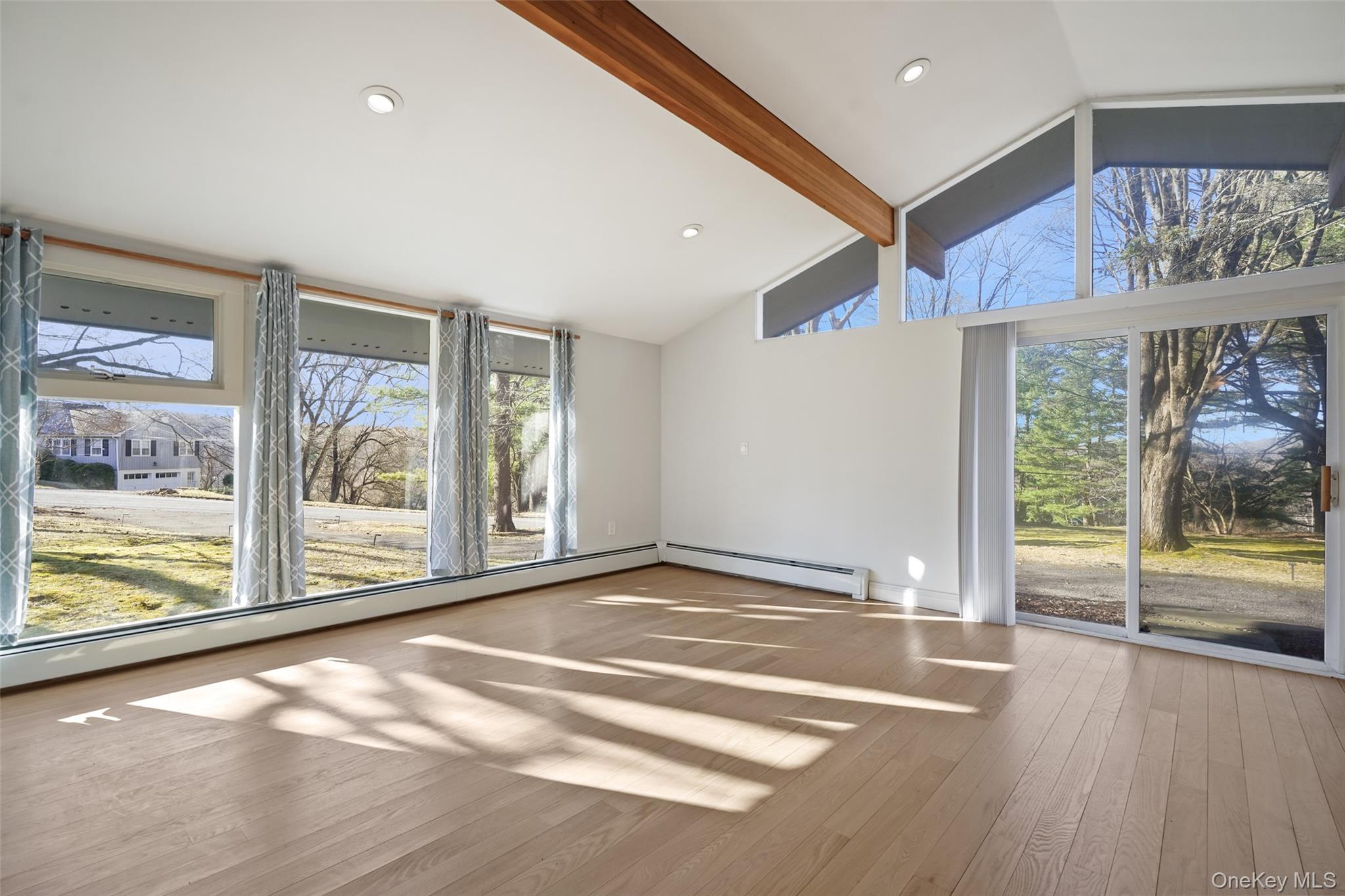 12 B Flintlock Ridge Road Katonah, NY 10536 - Photo 2 of 19 Living Room