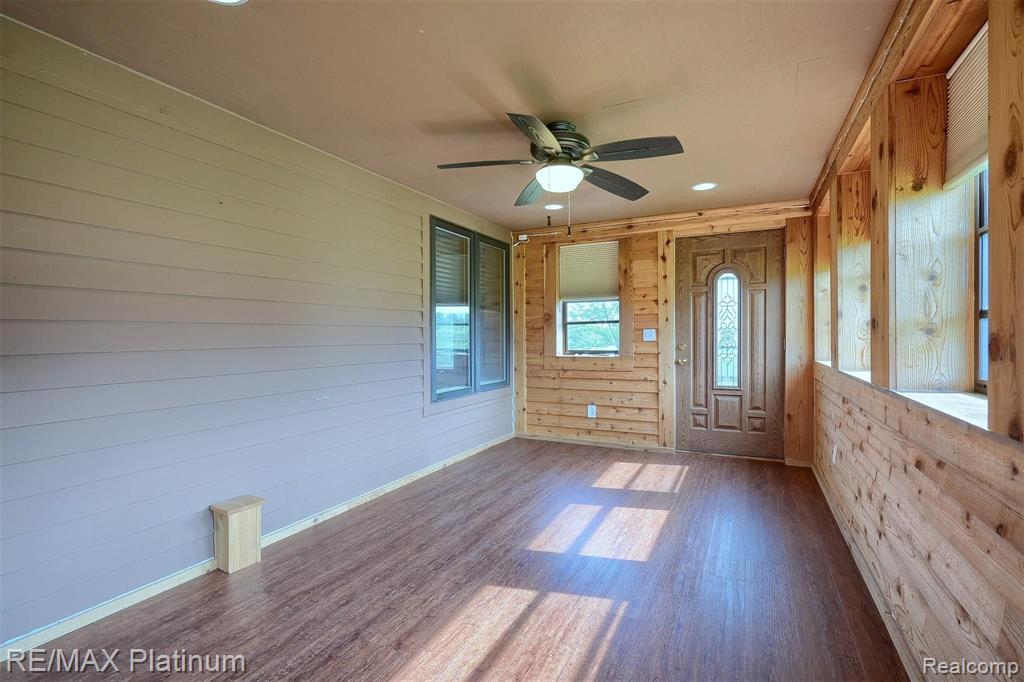 8090 Beard Road Byron, MI 48418 - Photo 16 of 43
