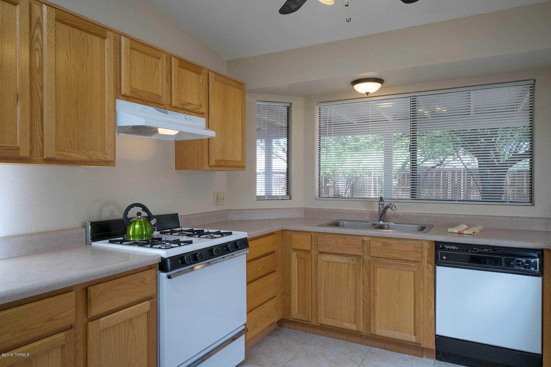 2640 West Sunset Road Tucson, AZ 85741 - Photo 6 of 18