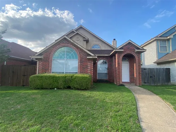 $2,350 | 1409 Post Oak Drive, Rowlett, TX 75089