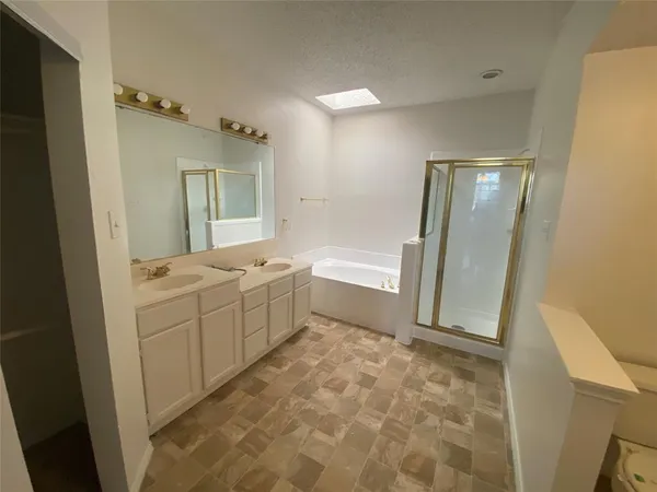 $2,350 | 1409 Post Oak Drive, Rowlett, TX 75089