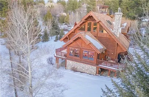 $1,099,000 | 43629 Bow Canyon Road, Big Bear Lake, CA 92315