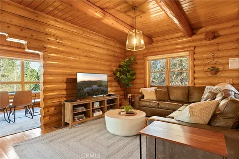 $1,099,000 | 43629 Bow Canyon Road, Big Bear Lake, CA 92315