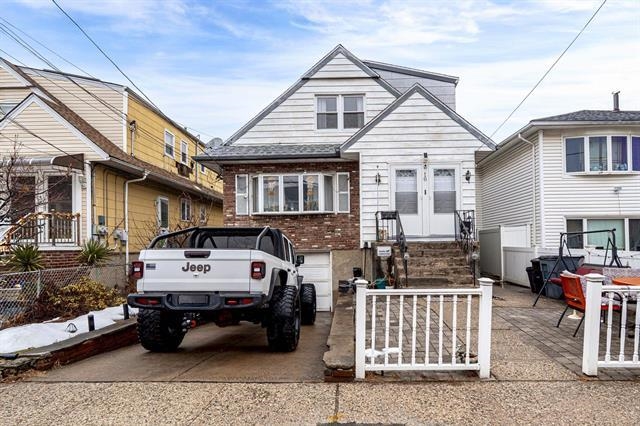 16 Crossgate Road, Unit 2 Jersey City, NJ 07305 - Photo 9 of 10