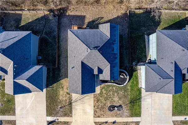 $435,500 | 1506 Southwest Cross Creek Drive, Grain Valley, MO 64029