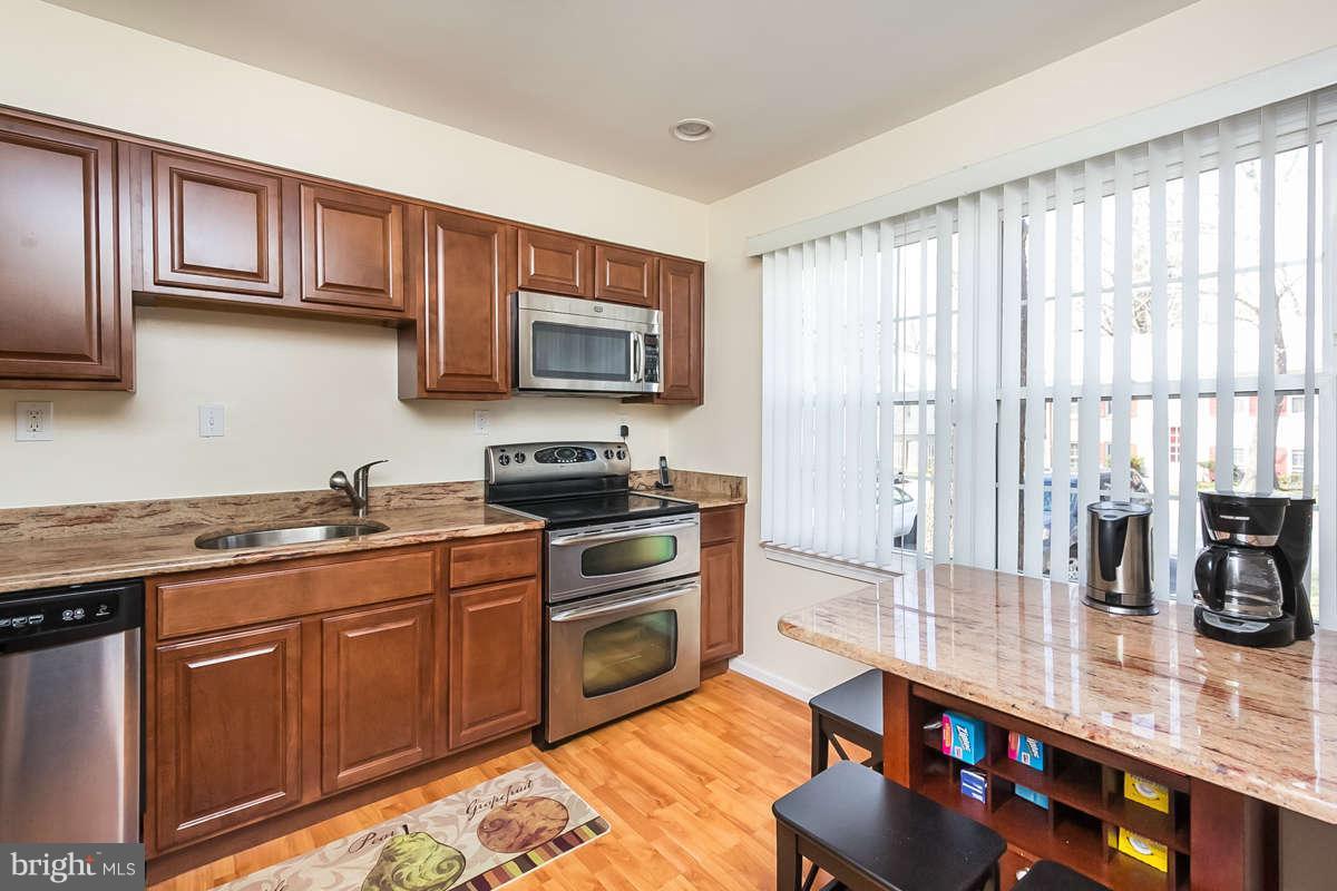 5987 Grand Banks Road Columbia, MD 21044 - Photo 2 of 29 Kitchen