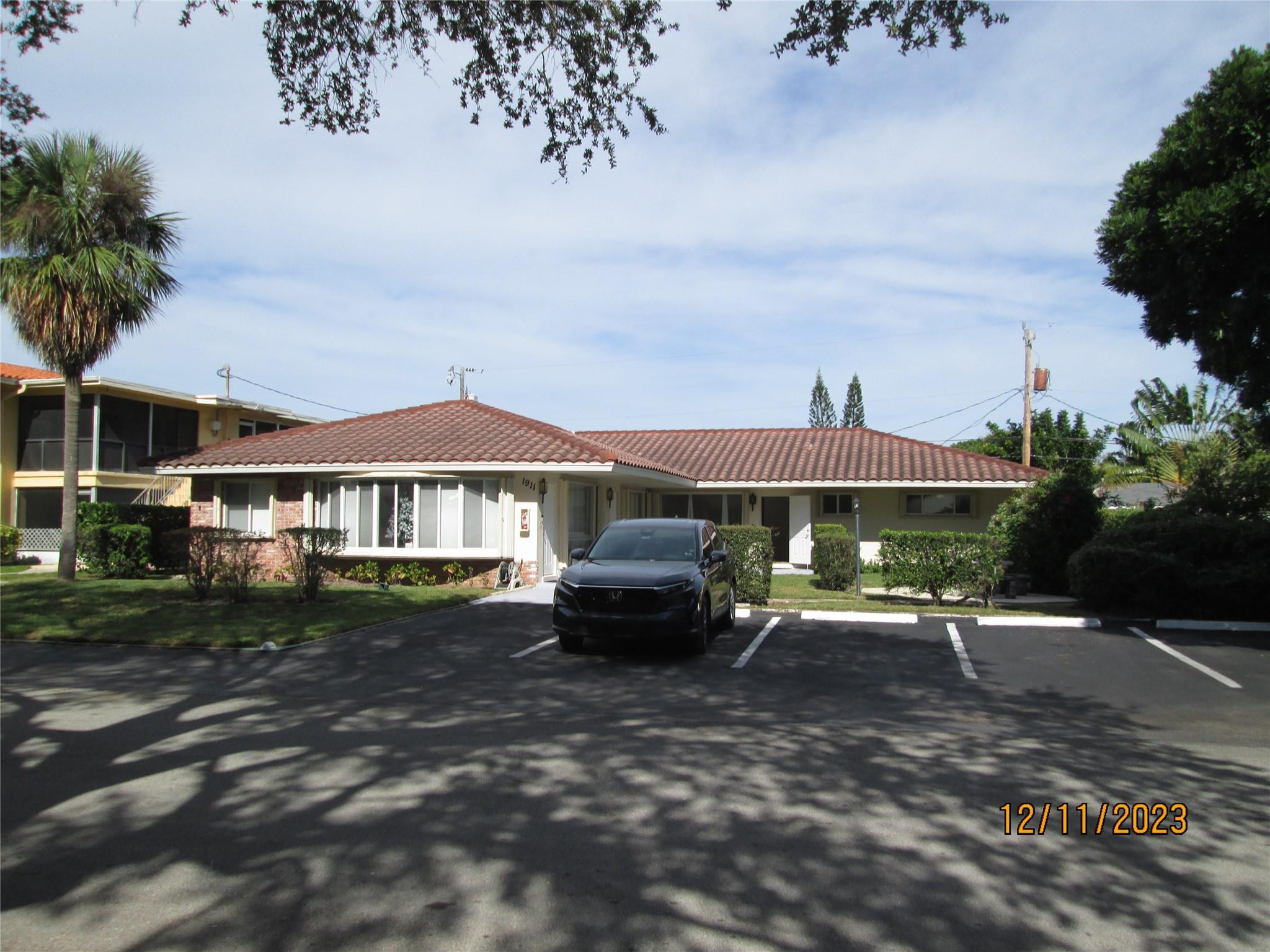 1911 Northeast 27th Court Lighthouse Point, FL 33064 - Photo 1 of 41 Photo 1
