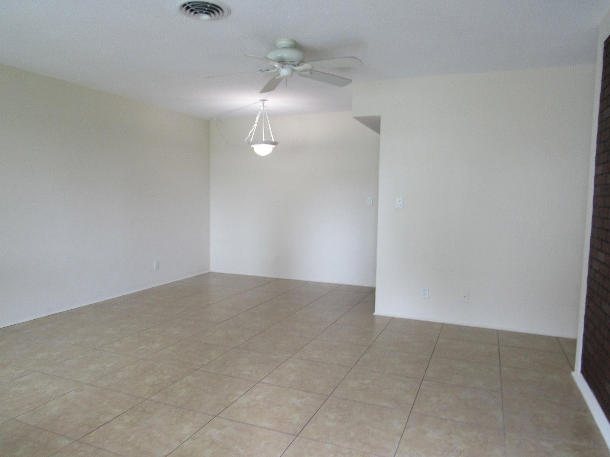 1911 Northeast 27th Court Lighthouse Point, FL 33064 - Photo 12 of 41 Photo 12
