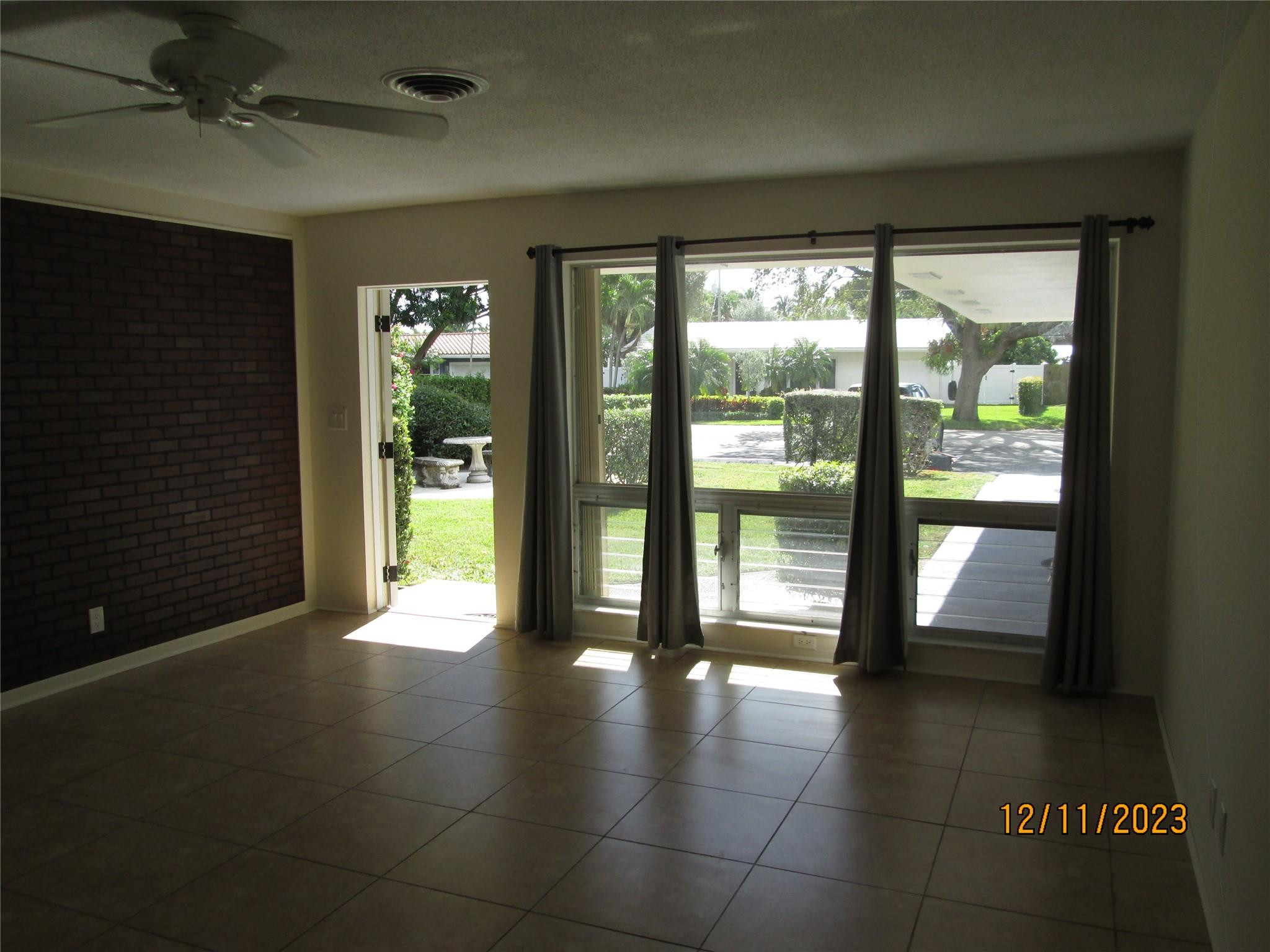 1911 Northeast 27th Court Lighthouse Point, FL 33064 - Photo 7 of 41 Photo 7