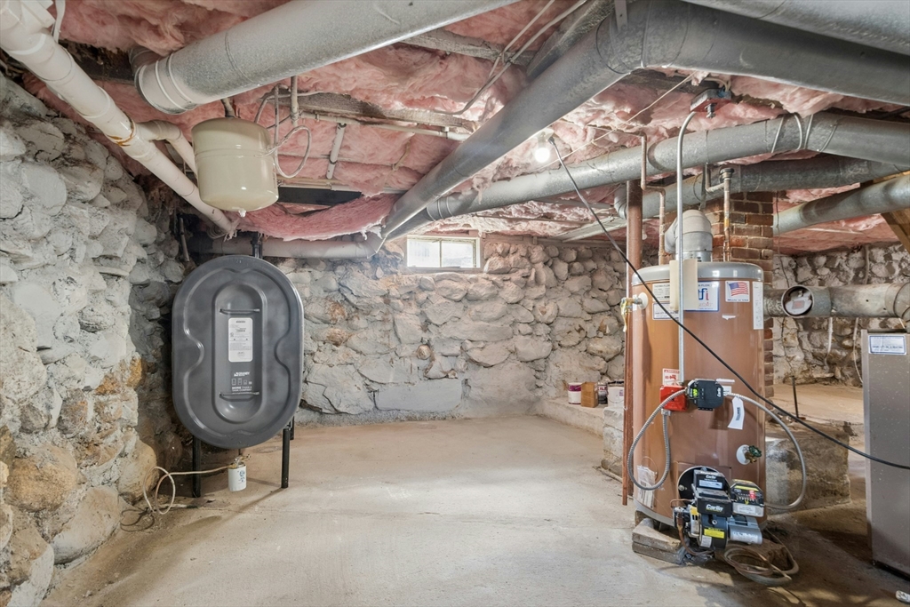 365 Clark Street Gardner, MA 01440 - Photo 39 of 40