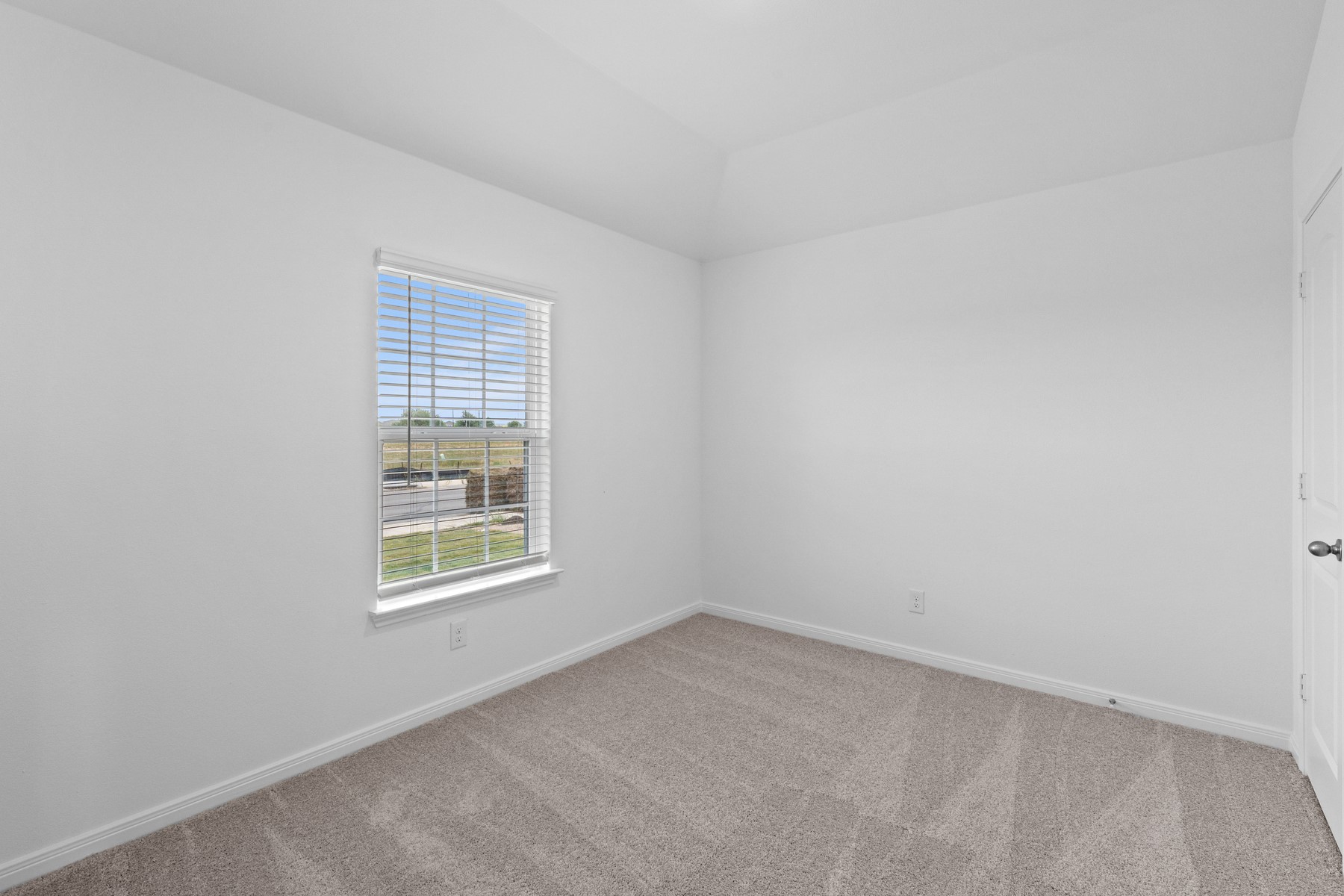 314 Low Pasture Trail Maxwell, TX 78656 - Photo 8 of 10 an empty room with a window