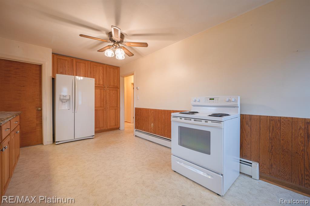 850 West Maple Road Milford, MI 48381 - Photo 13 of 34