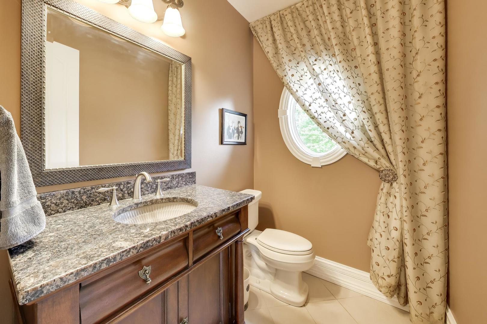 31 Prairie Lane Wayne, IL 60184 - Photo 20 of 48