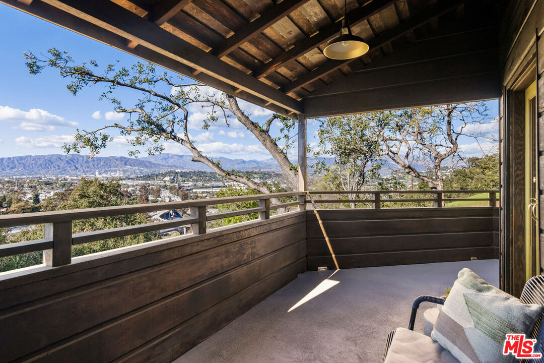 2006 El Moran Street Los Angeles, CA 90039 - Photo 17 of 35 a view of entryway with wooden floor