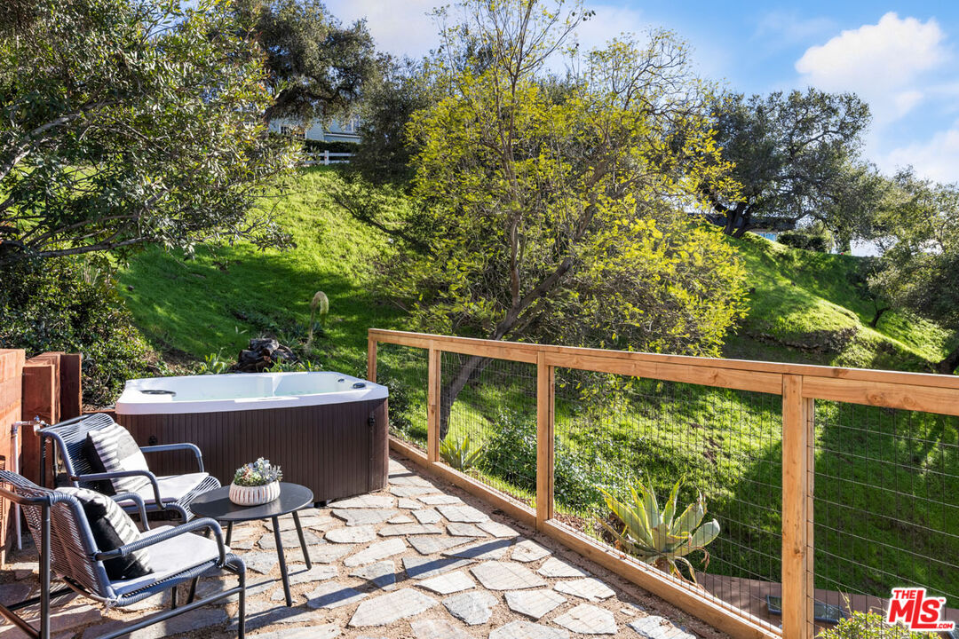 2006 El Moran Street Los Angeles, CA 90039 - Photo 23 of 35 a view of a balcony with chairs