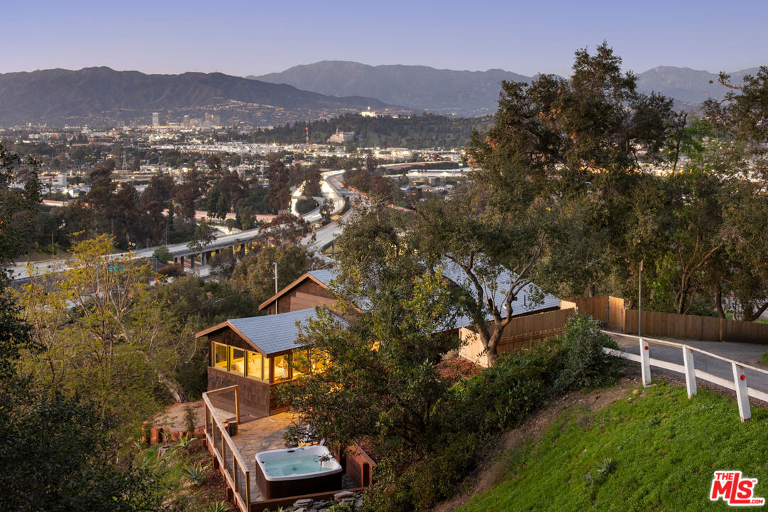 2006 El Moran Street Los Angeles, CA 90039 - Photo 31 of 35 a view of a city with mountain