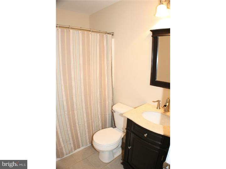122 West Cohawkin Road Clarksboro, NJ 08020 - Photo 17 of 23 Bathroom