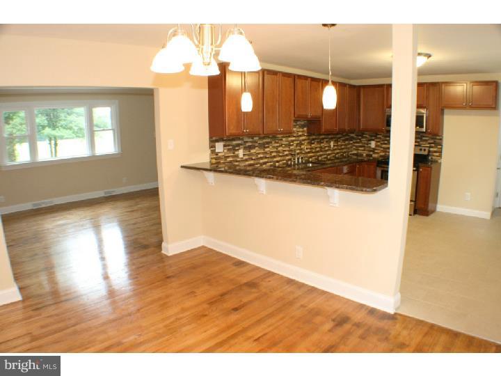122 West Cohawkin Road Clarksboro, NJ 08020 - Photo 9 of 23 Dining Room
