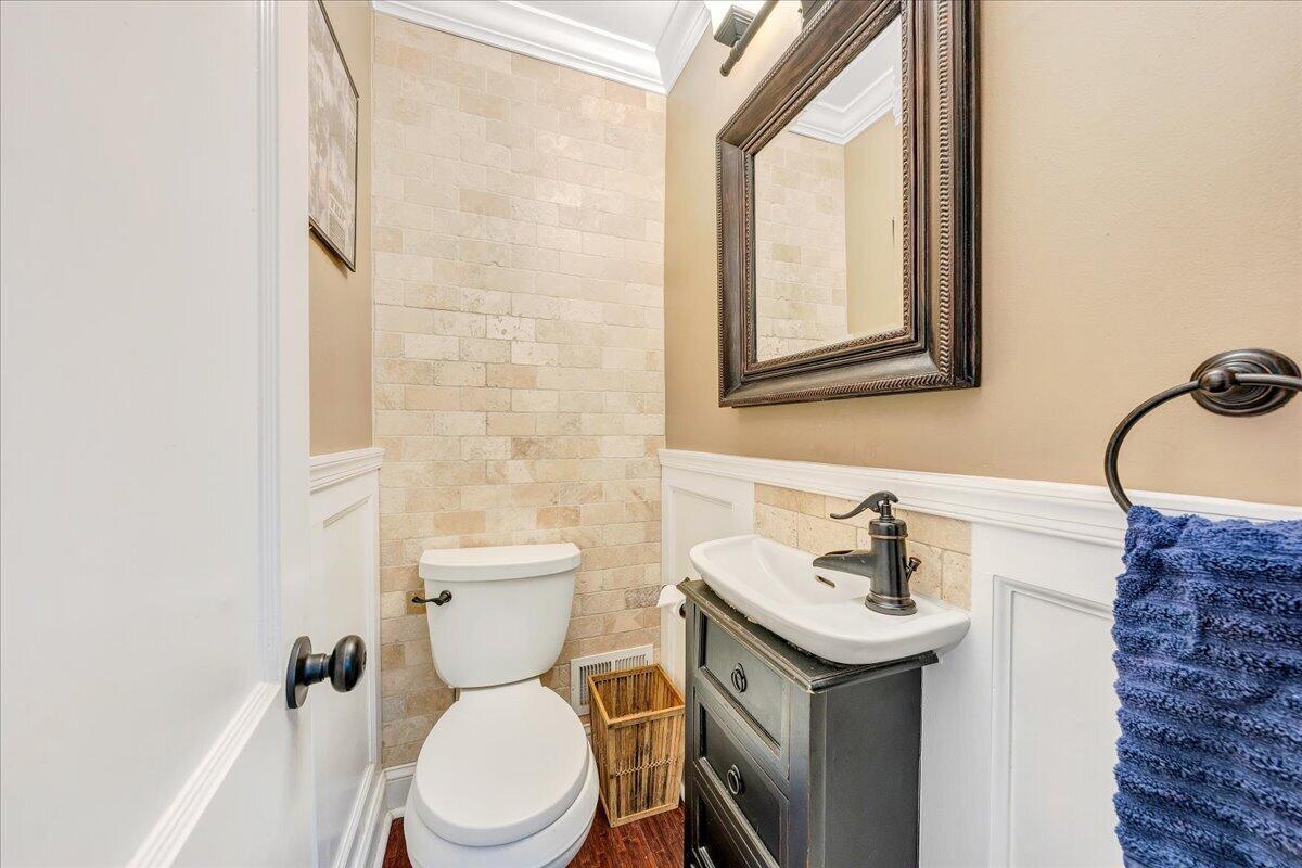 3136 West Ridge Road Southwest Roanoke, VA 24014 - Photo 20 of 45 20-MIB04406
