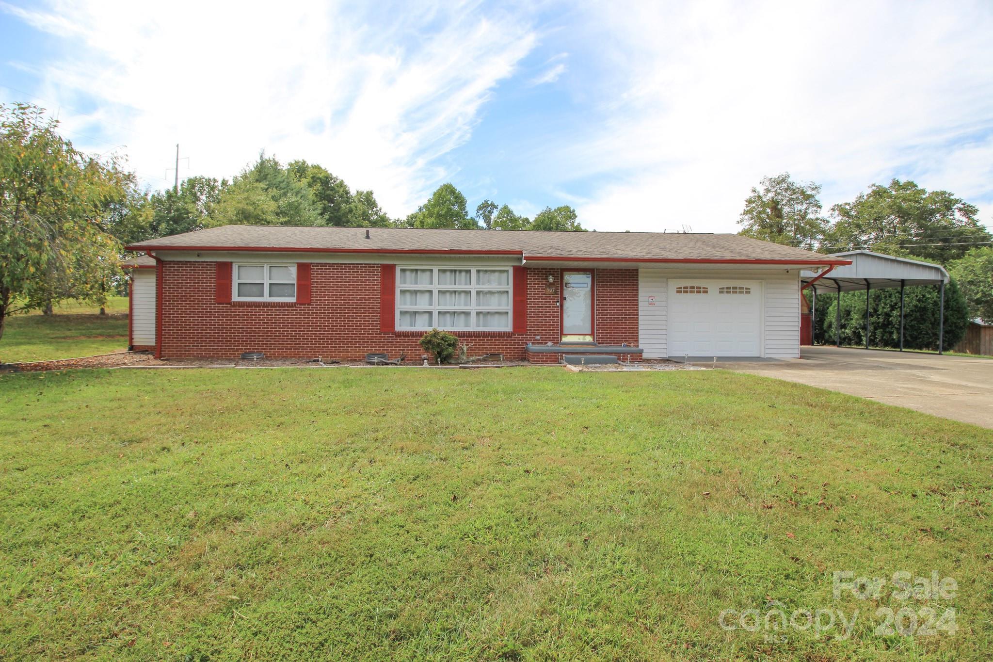 507 Pea Ridge Street Morganton, NC 28655 - Photo 1 of 29 Gallery Image 1