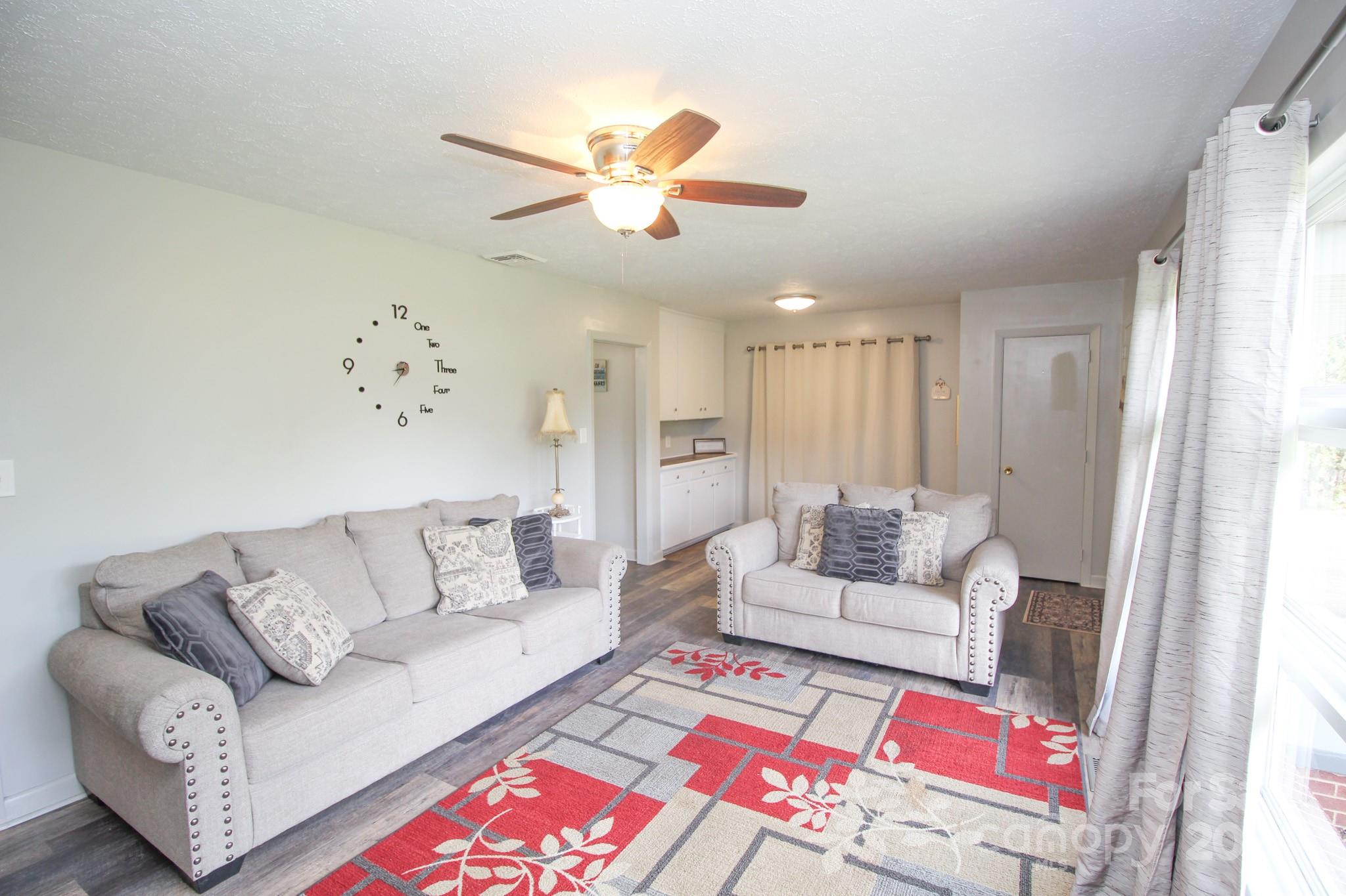 507 Pea Ridge Street Morganton, NC 28655 - Photo 11 of 29 Gallery Image 11