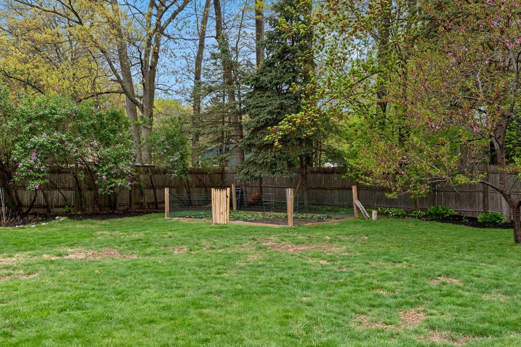111 Locke Road Chelmsford, MA 01824 - Photo 24 of 28