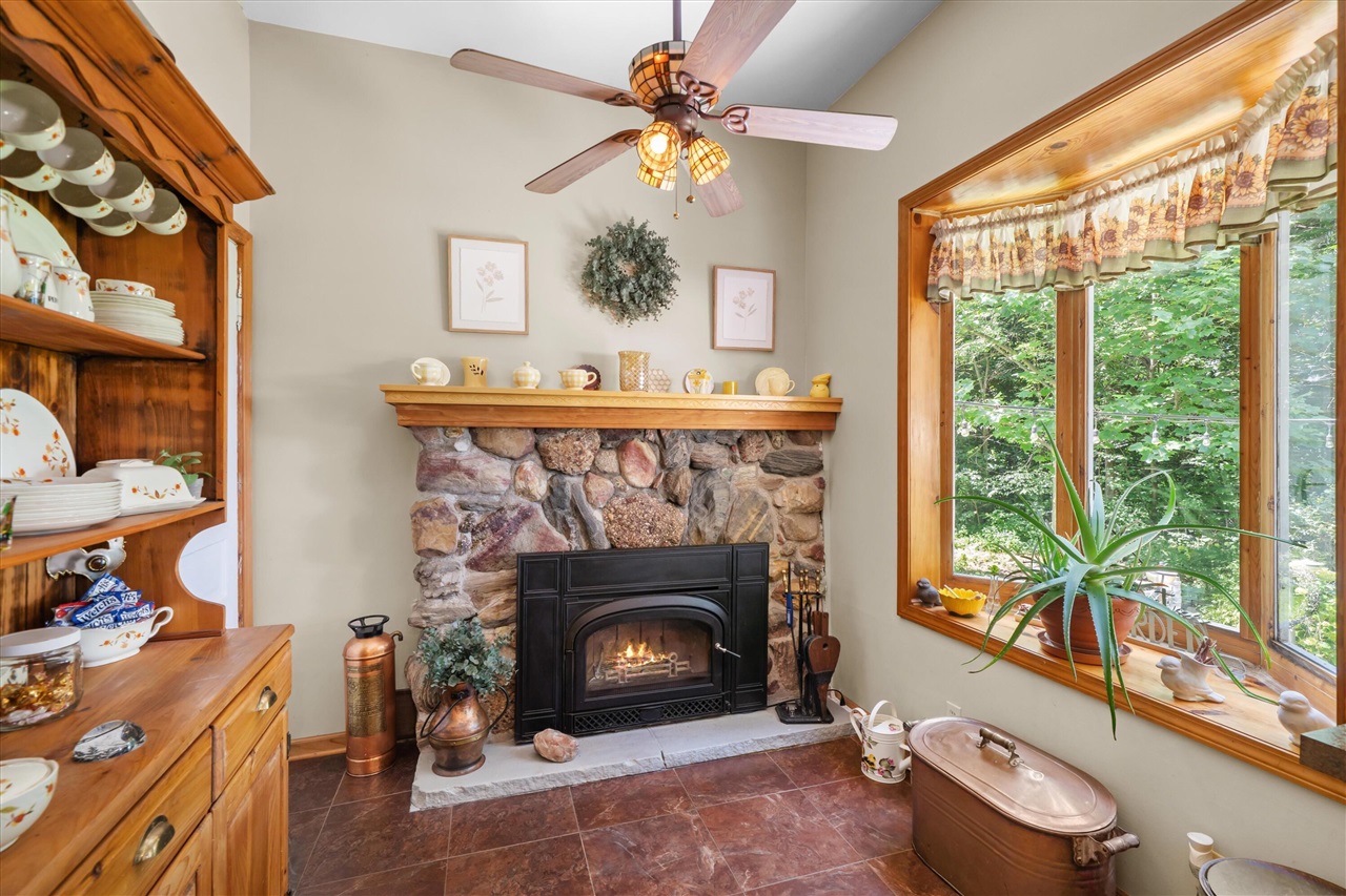 530 Newton Road Coldwater, MI 49036 - Photo 9 of 99 Gallery Image 9